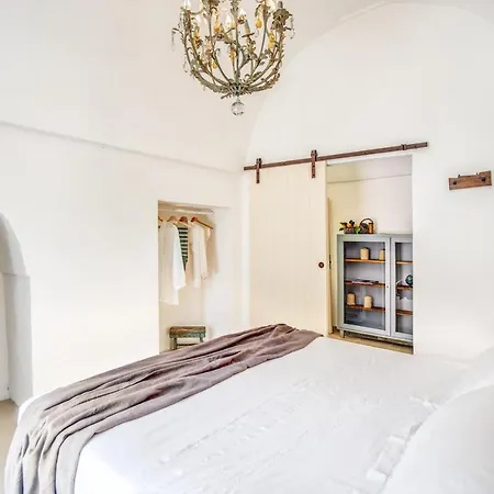 Trulli Cicale E Olive - Le Di Valentina