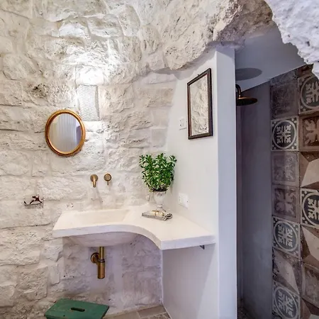 Trulli Cicale E Olive Villa *