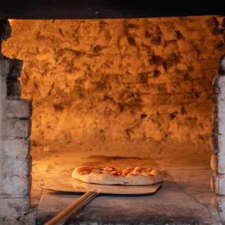 Trulli Cicale E Olive *