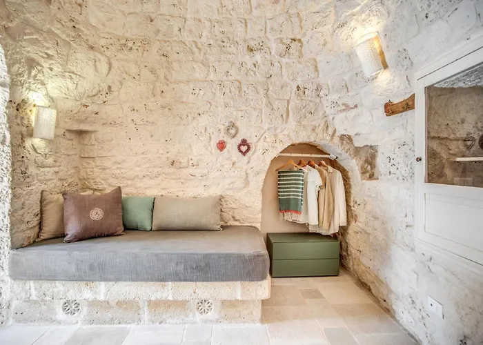 Trulli Cicale E Olive - Le Di Valentina